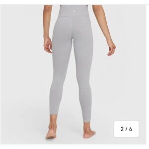 NIKE WOMEN'S YOGA LUXE 7/8 Leggings